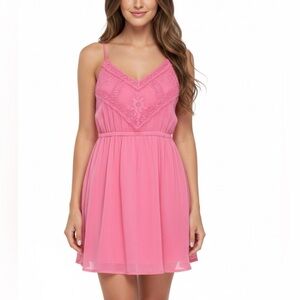 NWT Francesca Collections Blue Rain Pink Crochet Lace Mini Dress - Size Medium